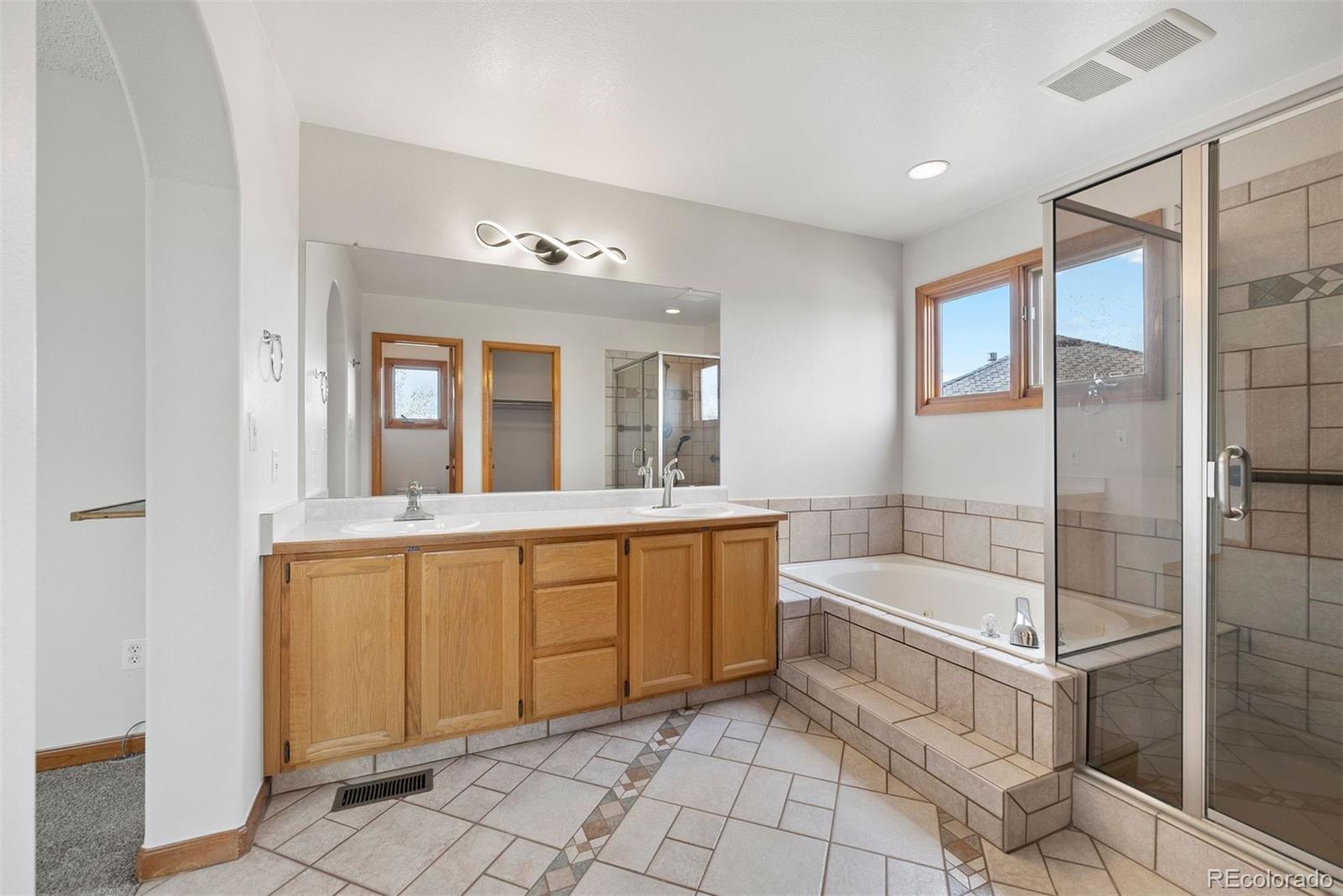 MLS Image #23 for 5865 s danube circle,aurora, Colorado