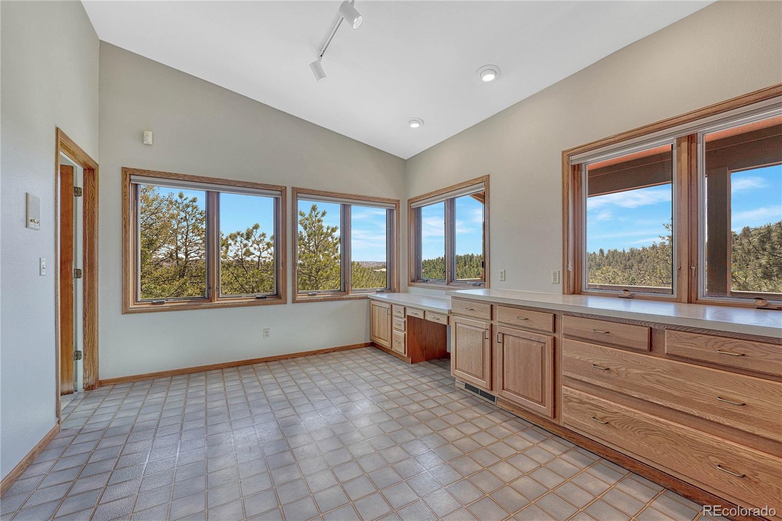 MLS Image #22 for 740  timber valley road,colorado springs, Colorado