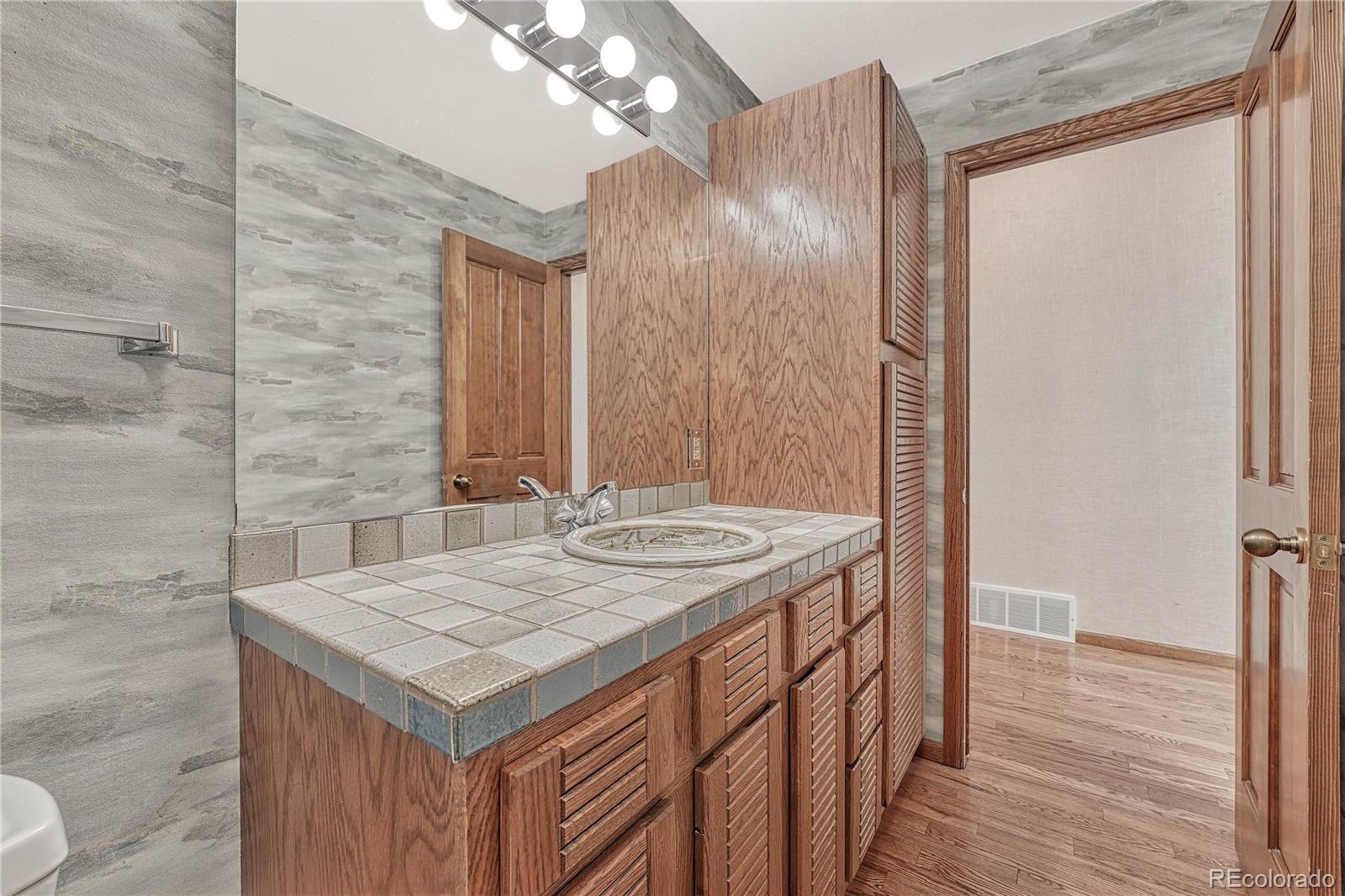 MLS Image #25 for 740  timber valley road,colorado springs, Colorado