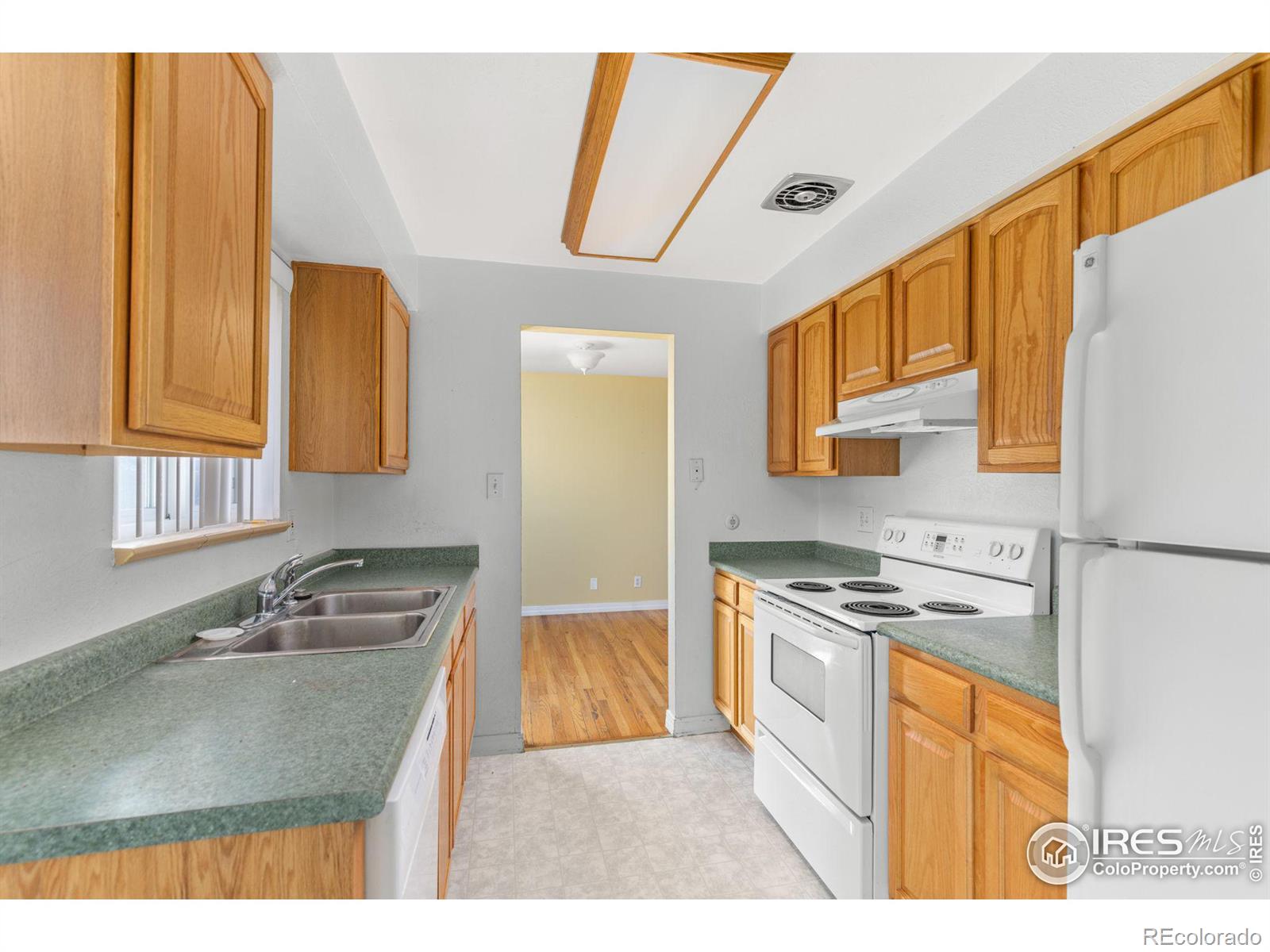 MLS Image #6 for 924 w 101st place,northglenn, Colorado