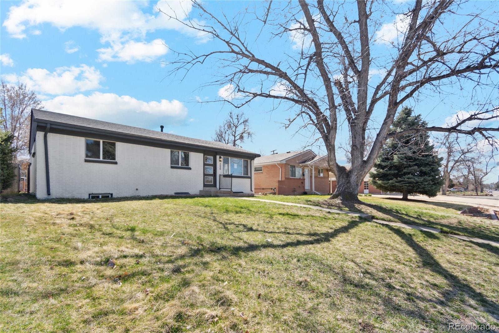 MLS Image #27 for 2630  newport street,denver, Colorado