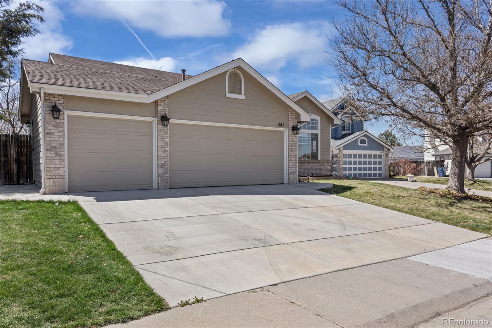 MLS Image #2 for 1611 s pitkin street,aurora, Colorado