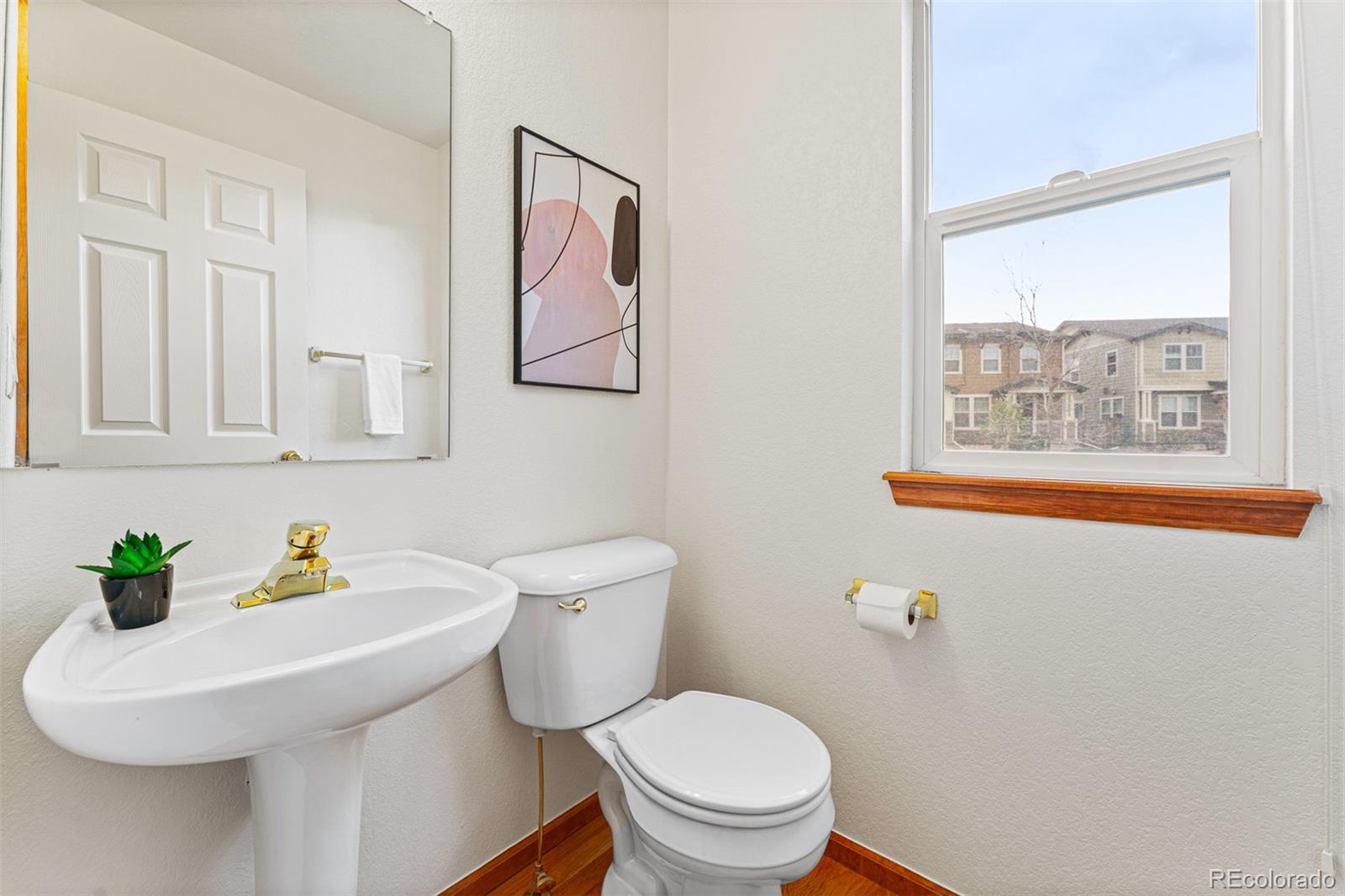 MLS Image #14 for 9573 e louisiana place,denver, Colorado