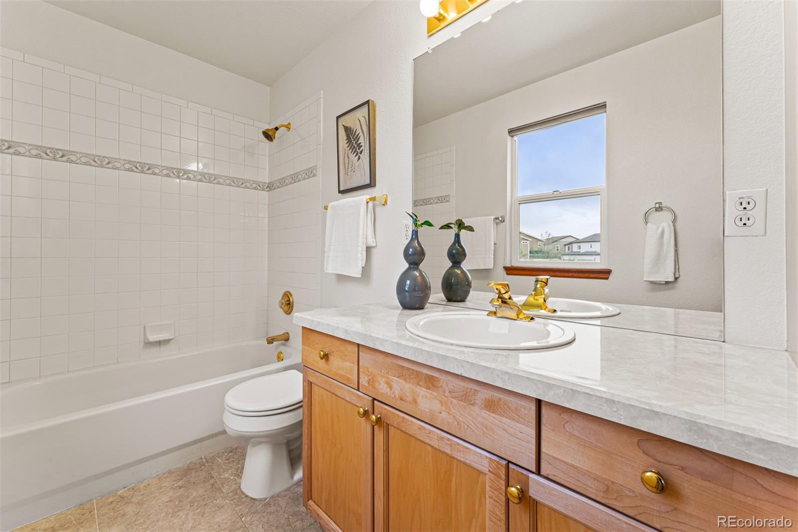 MLS Image #19 for 9573 e louisiana place,denver, Colorado