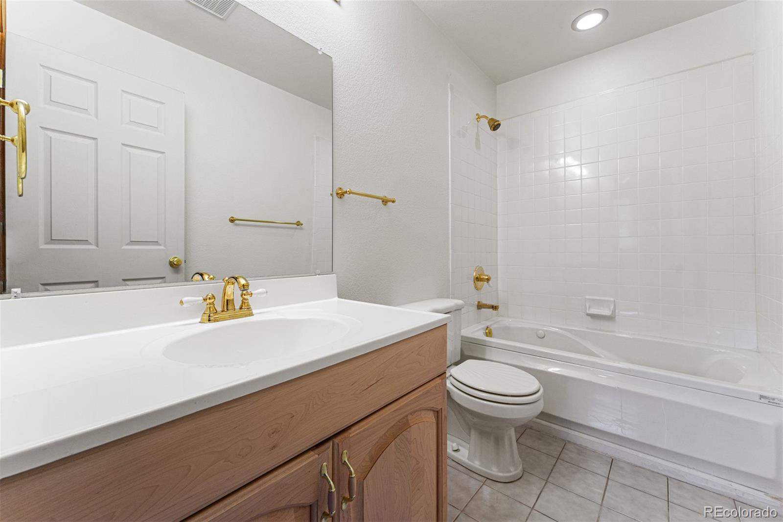 MLS Image #23 for 9573 e louisiana place,denver, Colorado