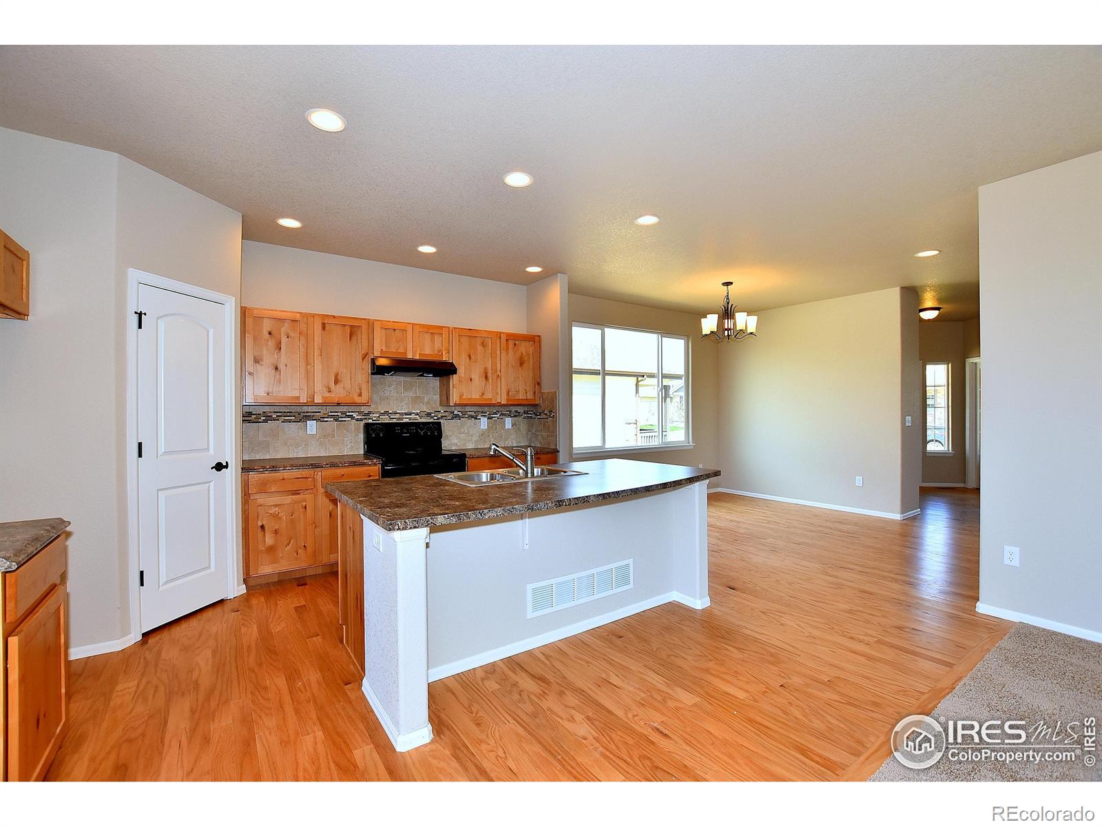 MLS Image #15 for 2394  candence lane,windsor, Colorado