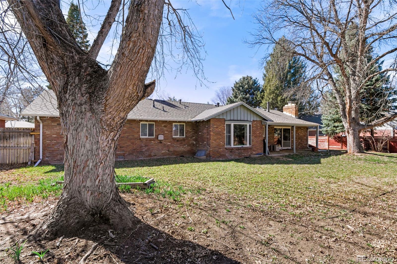 MLS Image #23 for 2718 s langley court,denver, Colorado