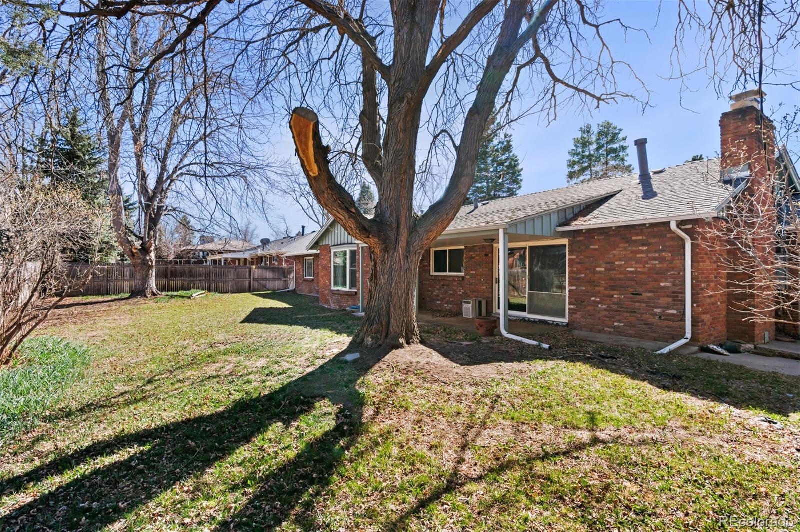 MLS Image #24 for 2718 s langley court,denver, Colorado