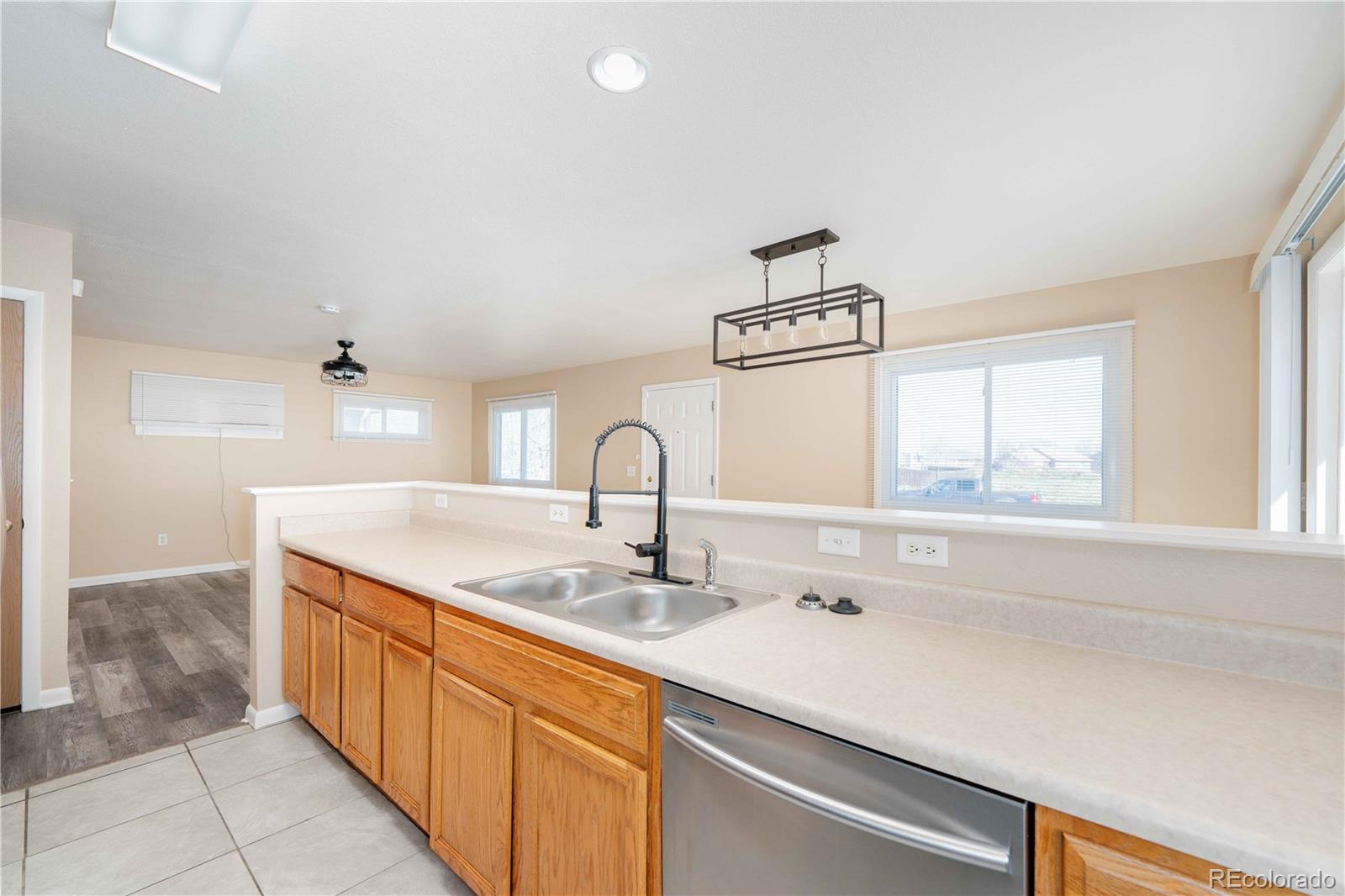 MLS Image #16 for 14400 e elk drive,denver, Colorado