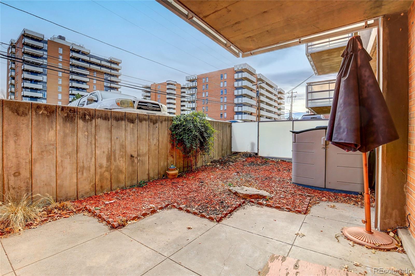 MLS Image #10 for 2500 s york street,denver, Colorado