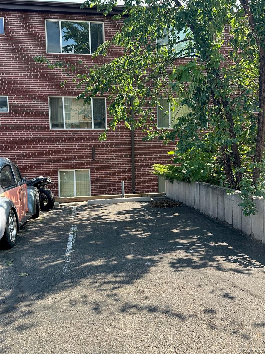 MLS Image #14 for 2500 s york street,denver, Colorado