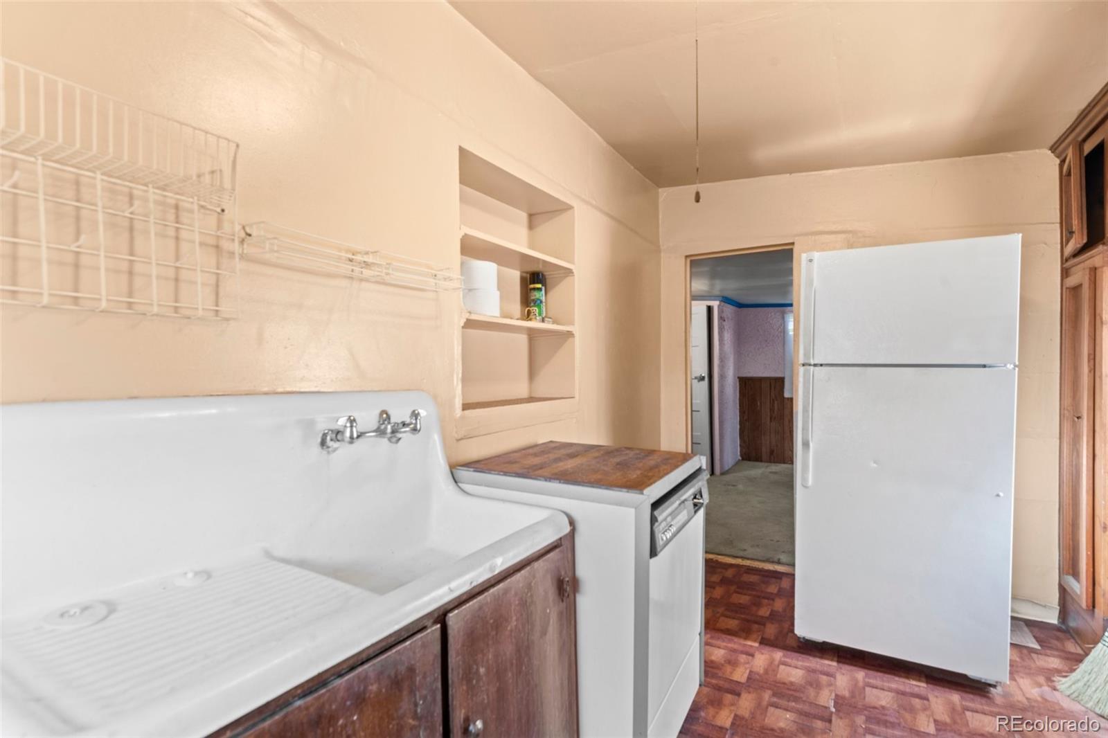 MLS Image #22 for 664  knox court,denver, Colorado