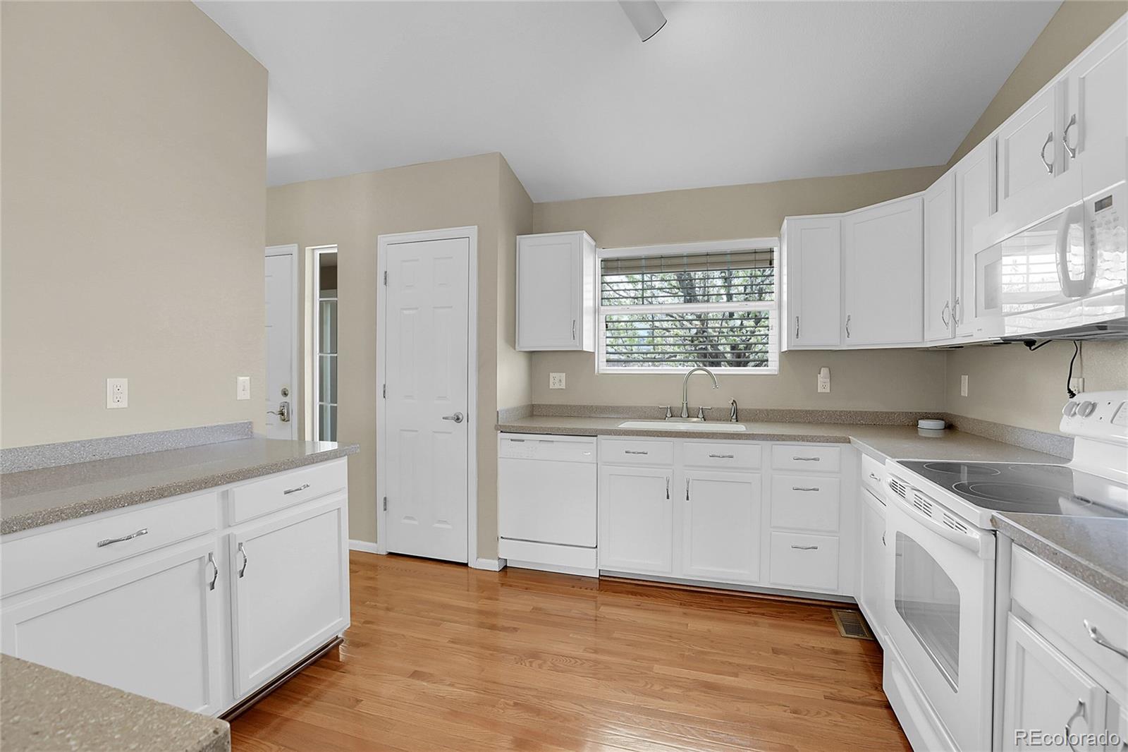 MLS Image #11 for 18967 e baker place,aurora, Colorado