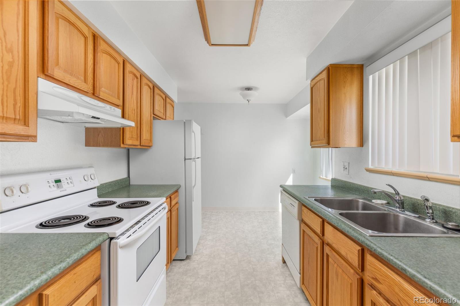 MLS Image #7 for 924 w 101st place,northglenn, Colorado