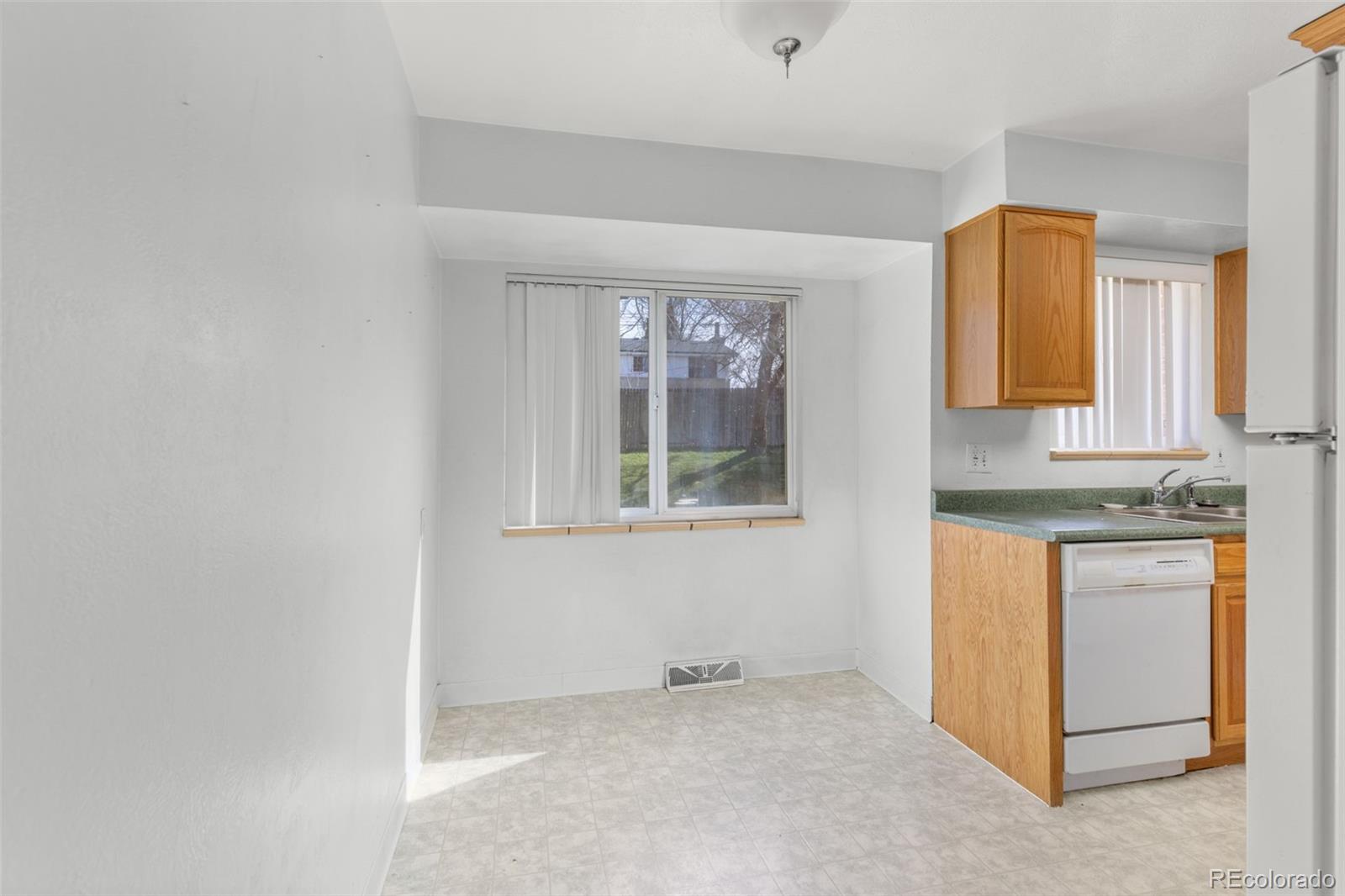 MLS Image #8 for 924 w 101st place,northglenn, Colorado