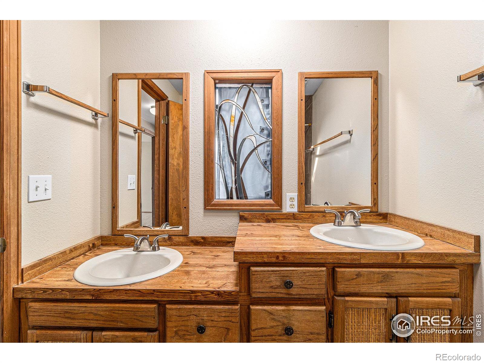 MLS Image #13 for 622  sunnywood place,berthoud, Colorado