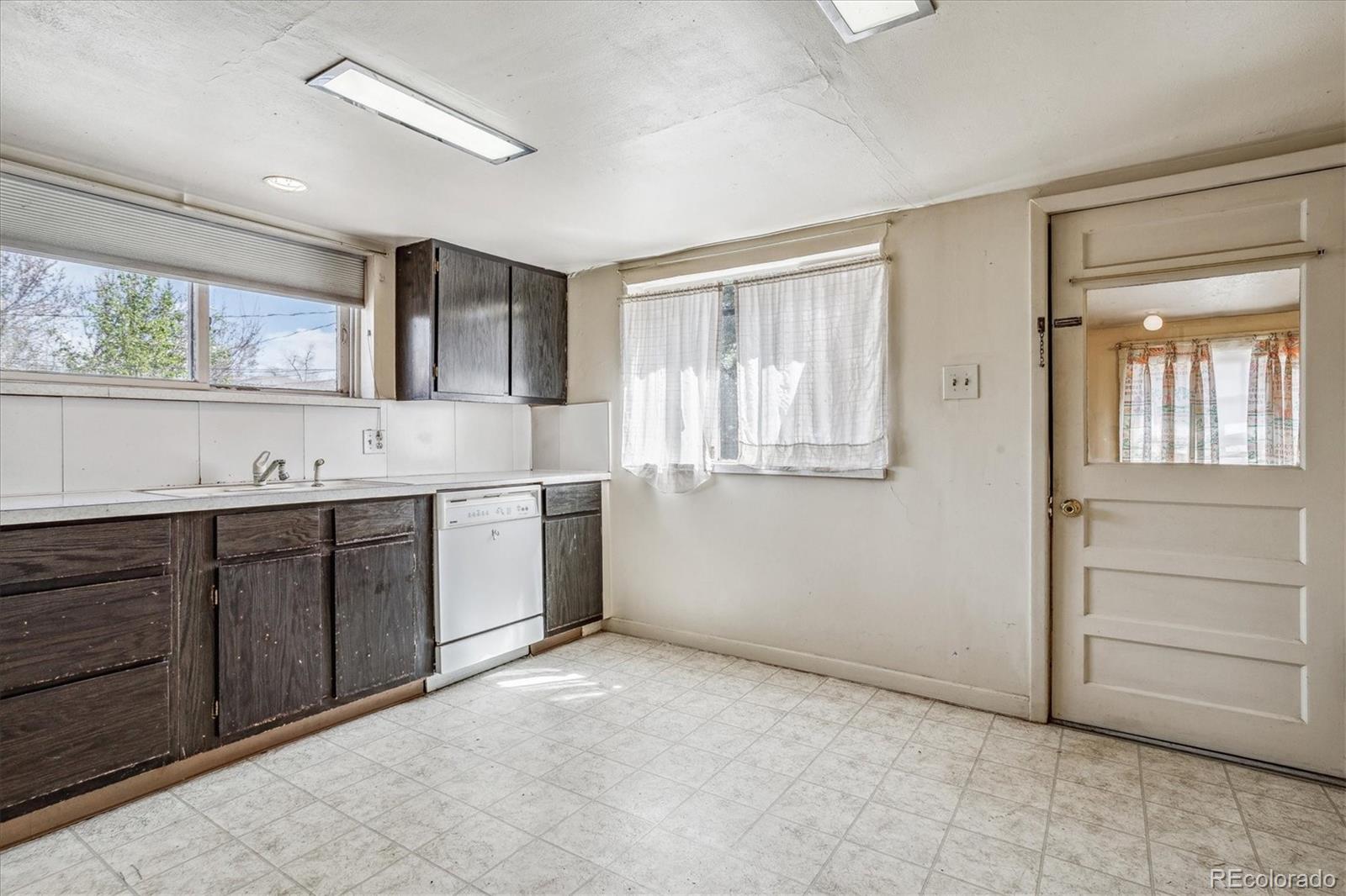 MLS Image #19 for 4060 s delaware street,englewood, Colorado