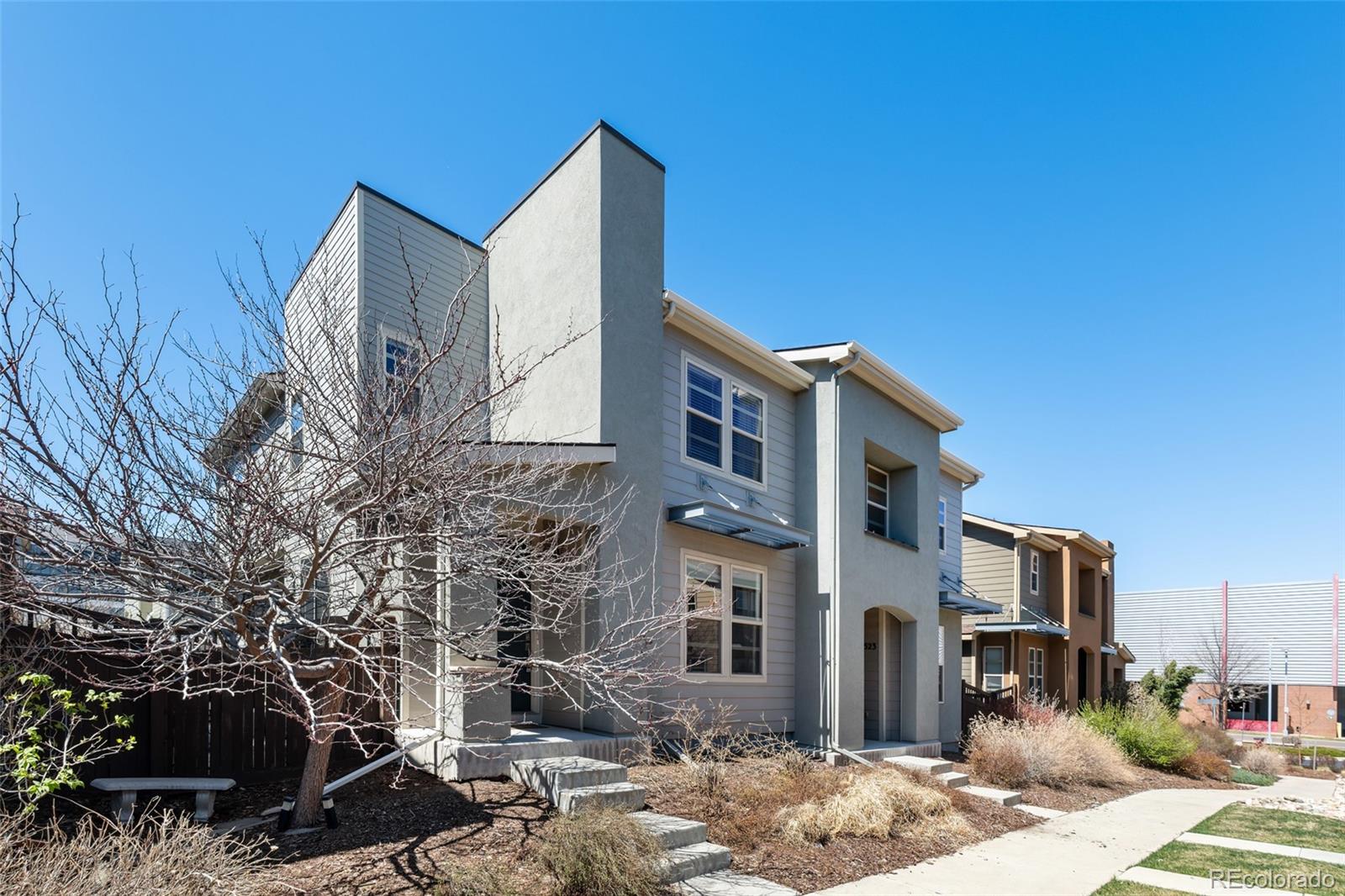 CMA Image for 527 S Vance Court,Lakewood, Colorado