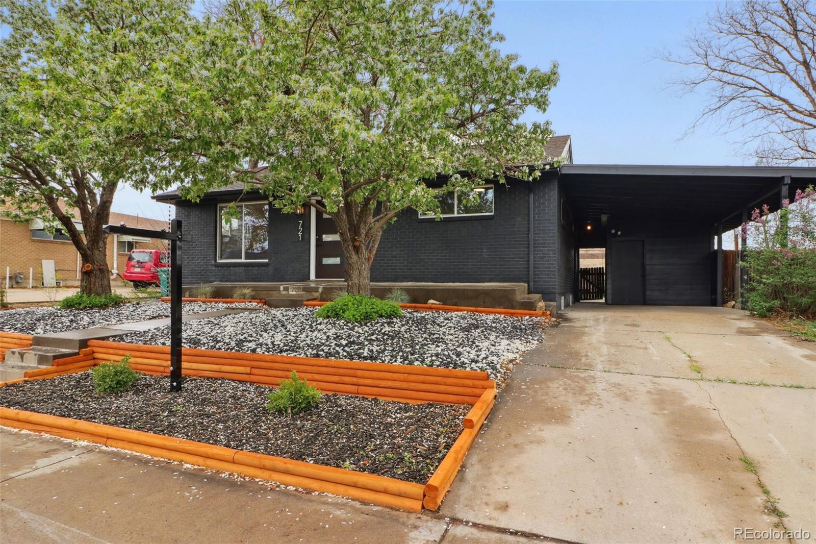 MLS Image #2 for 721  jennie drive,denver, Colorado