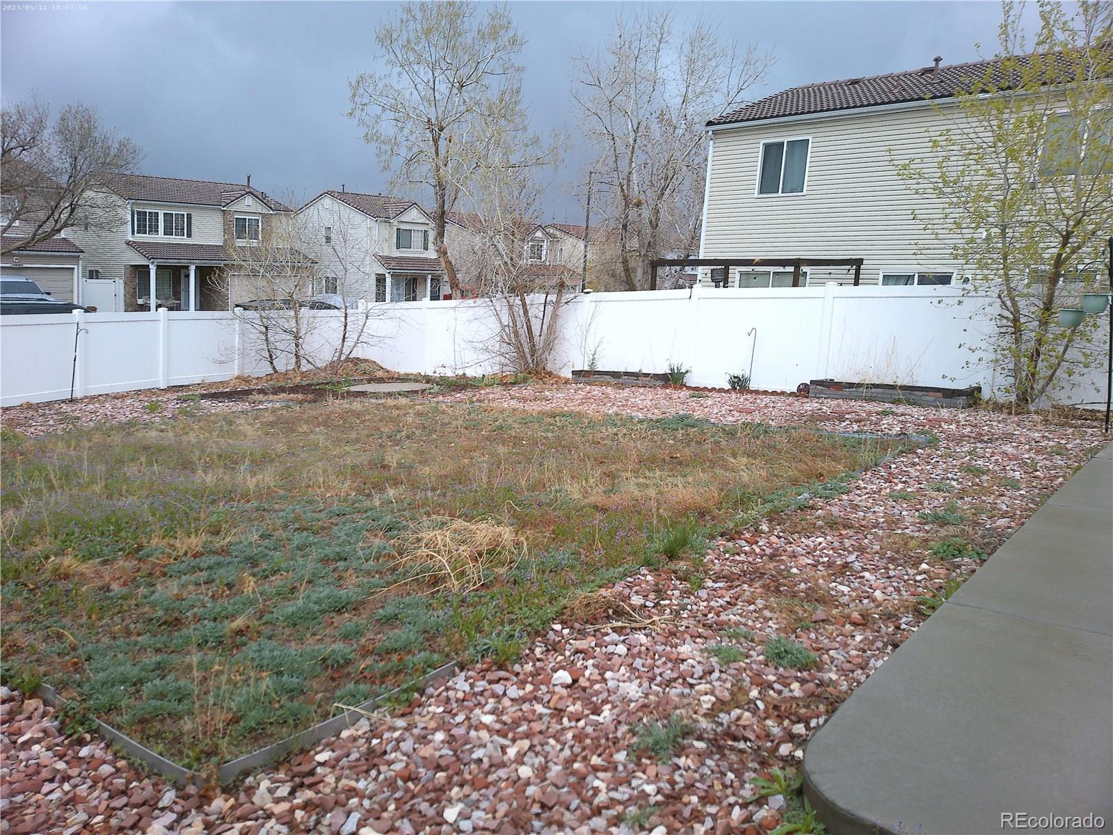 MLS Image #12 for 18655 e 40th place,denver, Colorado