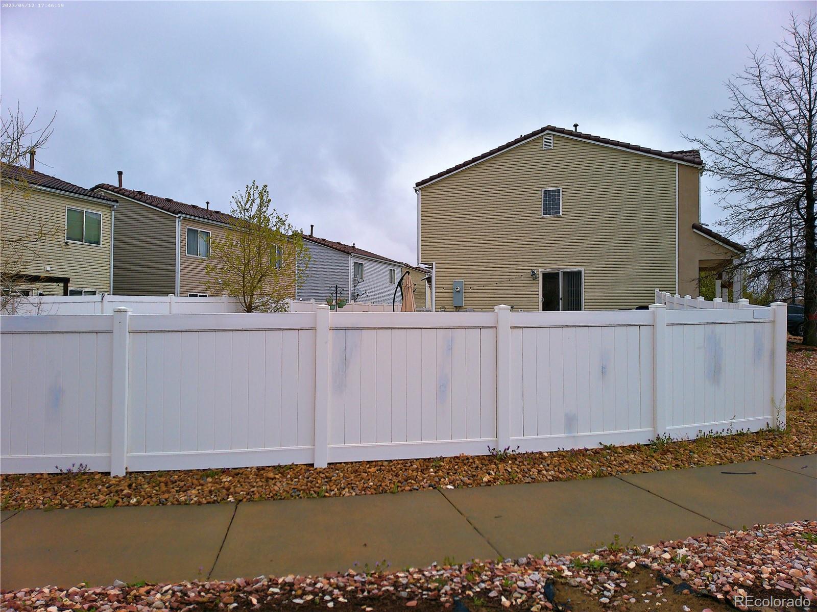 MLS Image #16 for 18655 e 40th place,denver, Colorado