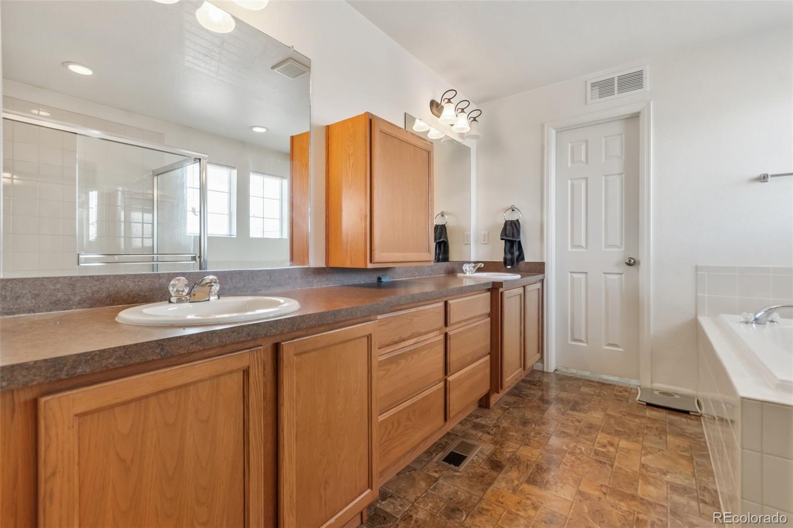 MLS Image #28 for 19098 e 47th drive,denver, Colorado