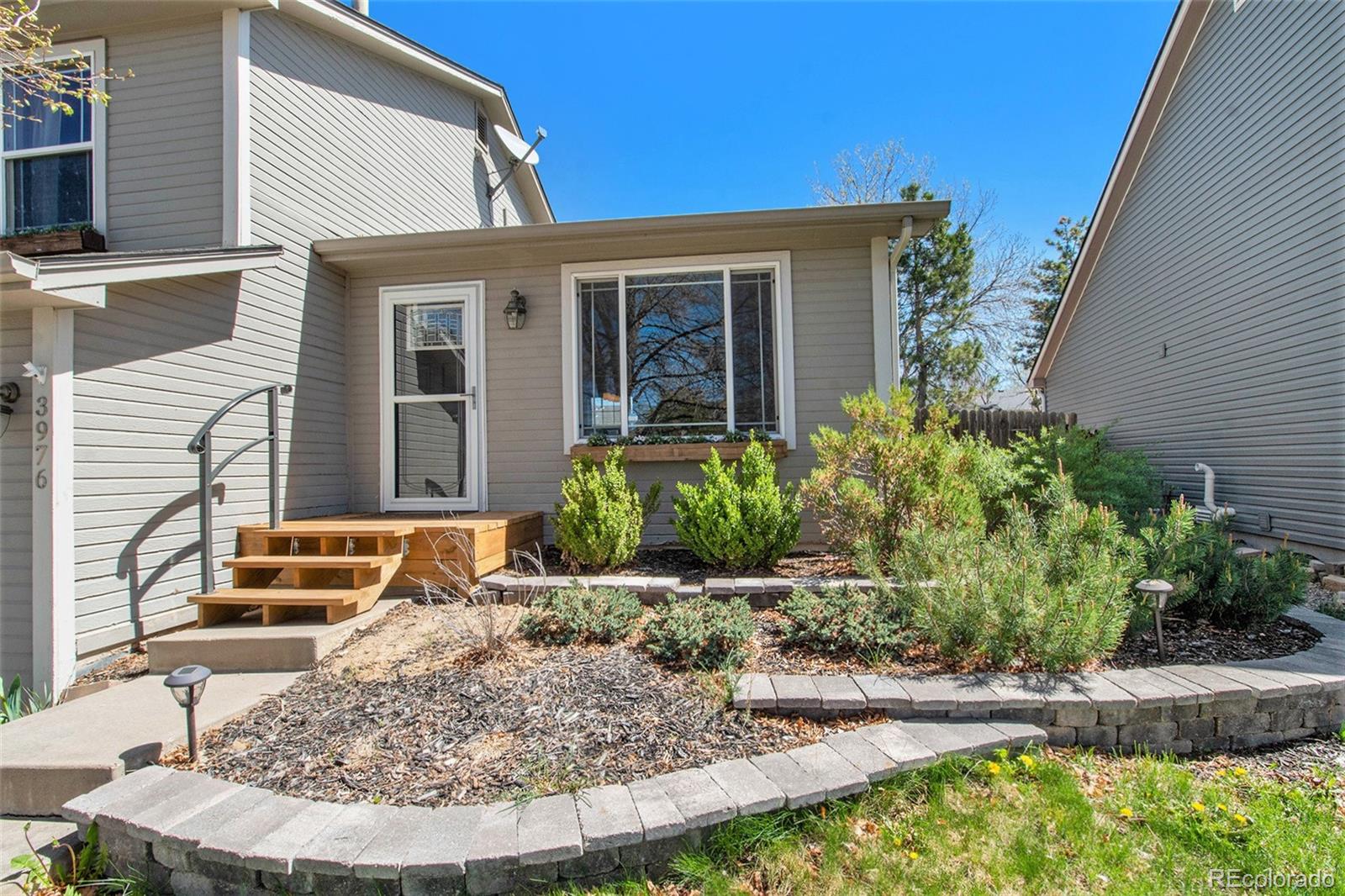 MLS Image #2 for 3976 s flanders way,aurora, Colorado