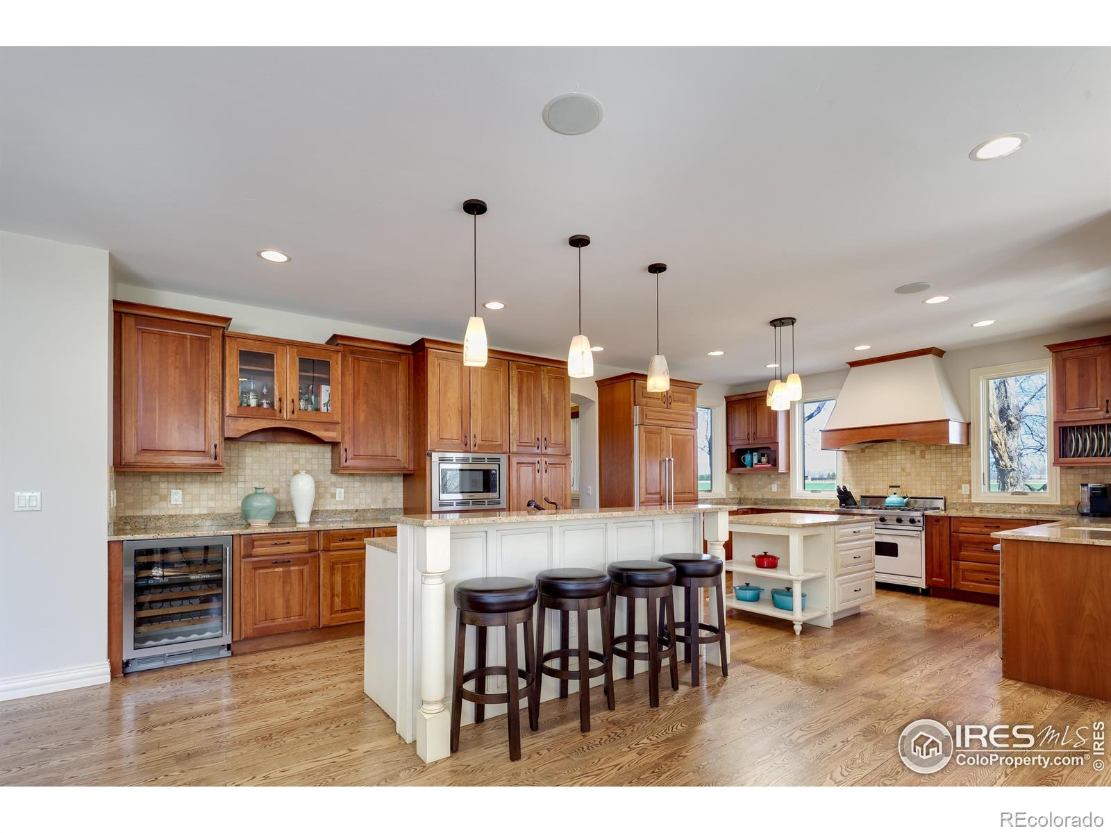 MLS Image #11 for 7357  erin court,niwot, Colorado