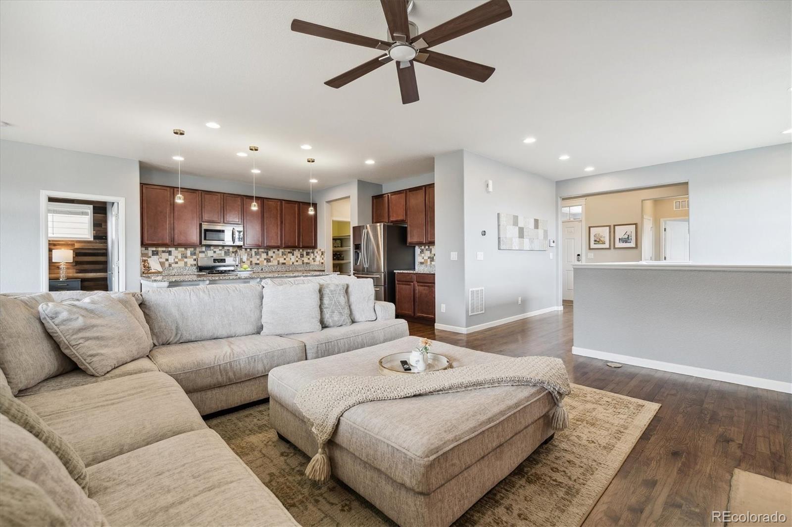 MLS Image #10 for 21343 e smoky hill road,centennial, Colorado