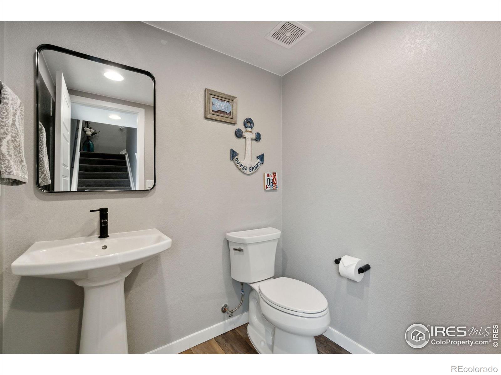 MLS Image #14 for 8933  southurst street,highlands ranch, Colorado