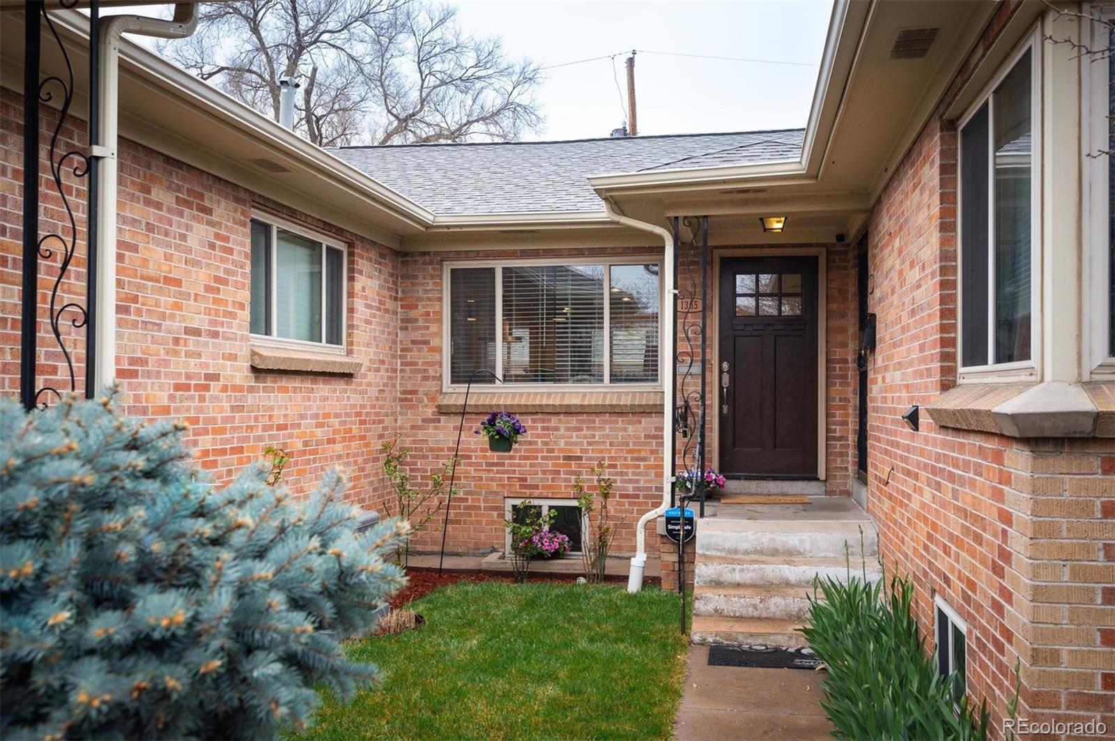 CMA Image for 1365  Jasmine Street,Denver, Colorado