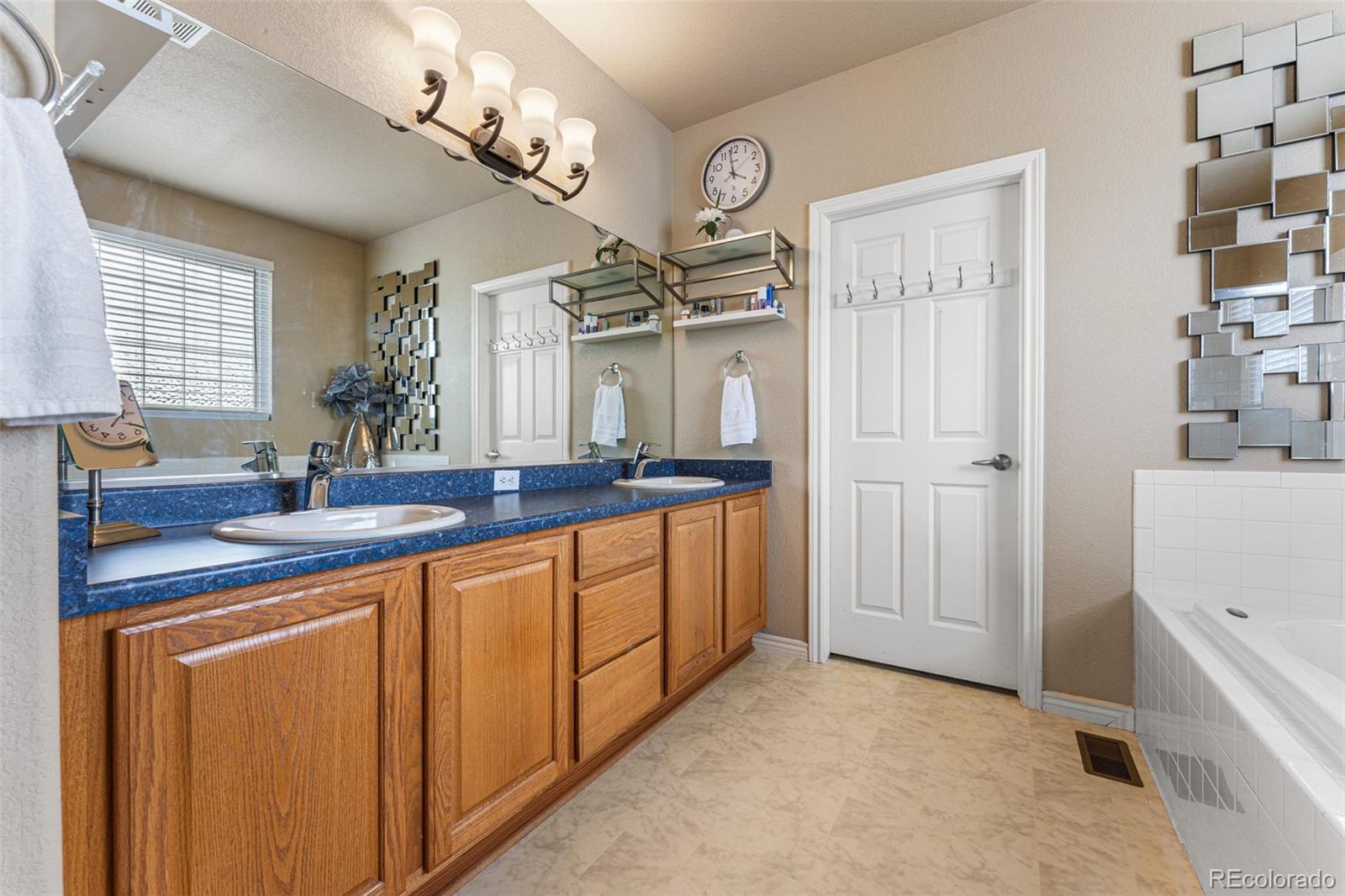 MLS Image #21 for 22154 e geddes place,aurora, Colorado