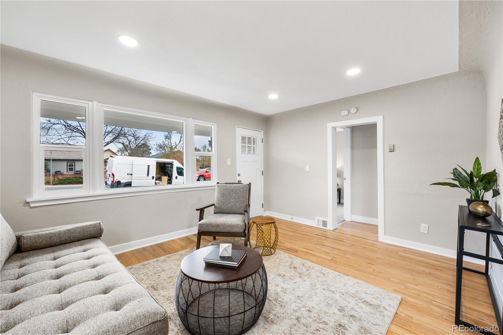 MLS Image #5 for 598 s meade street,denver, Colorado