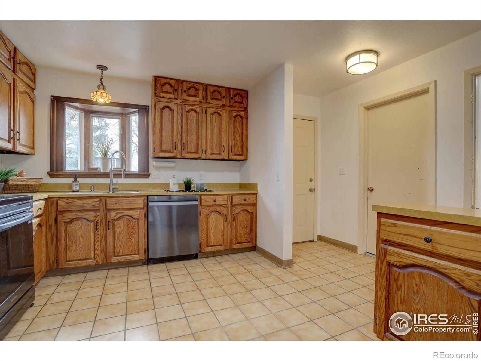 MLS Image #6 for 1403  athene drive,lafayette, Colorado