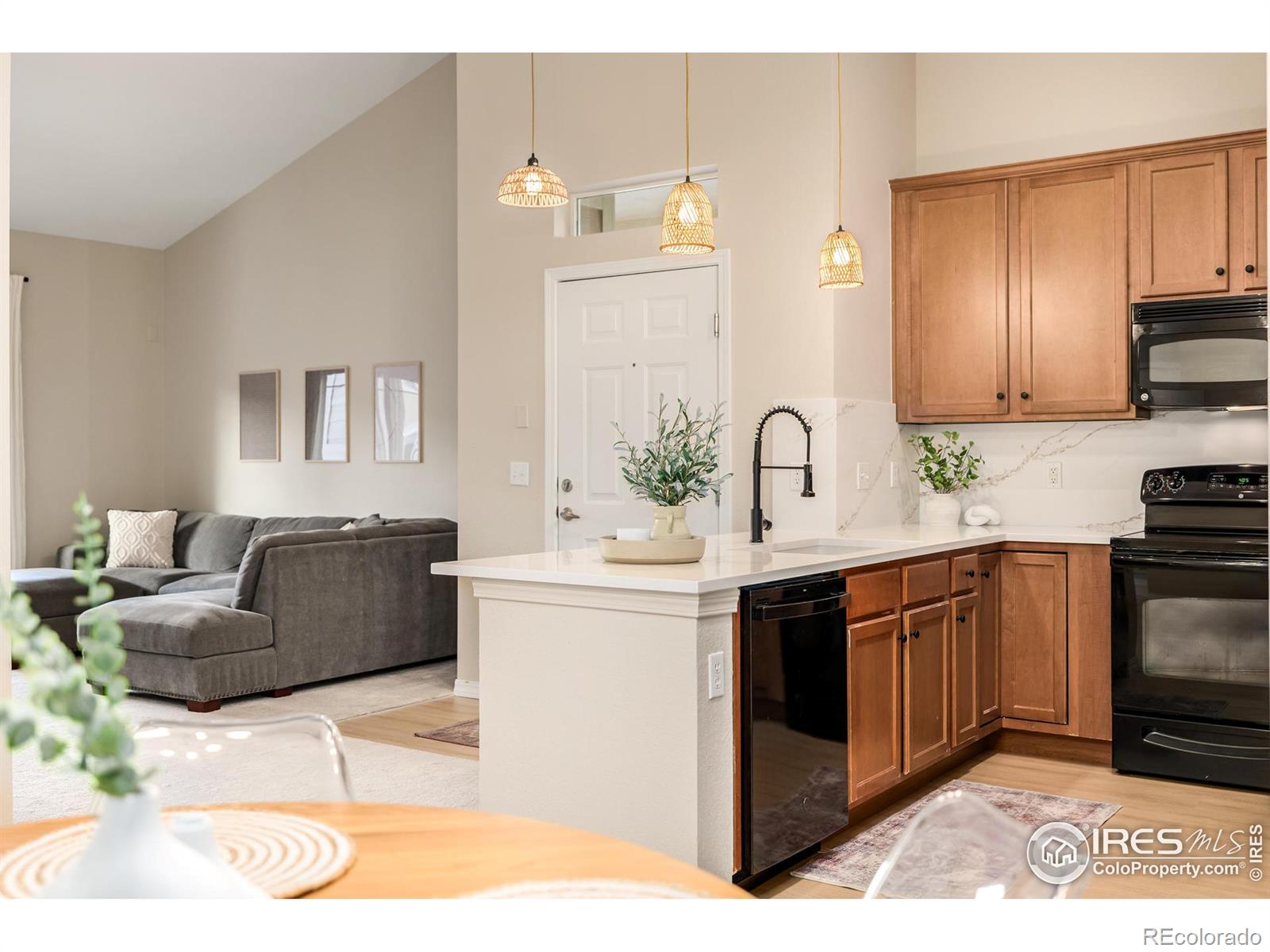 MLS Image #3 for 10056  w unser drive,littleton, Colorado