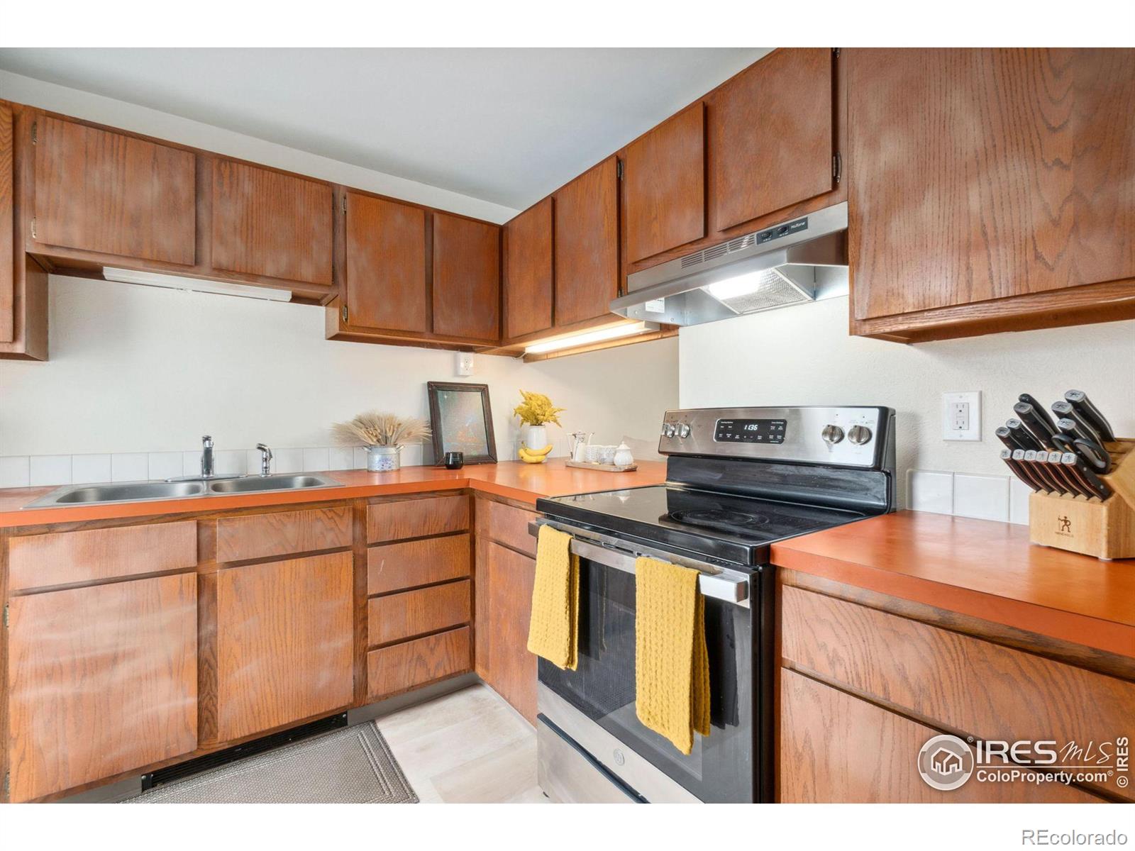 MLS Image #3 for 4811 w moorhead circle,boulder, Colorado