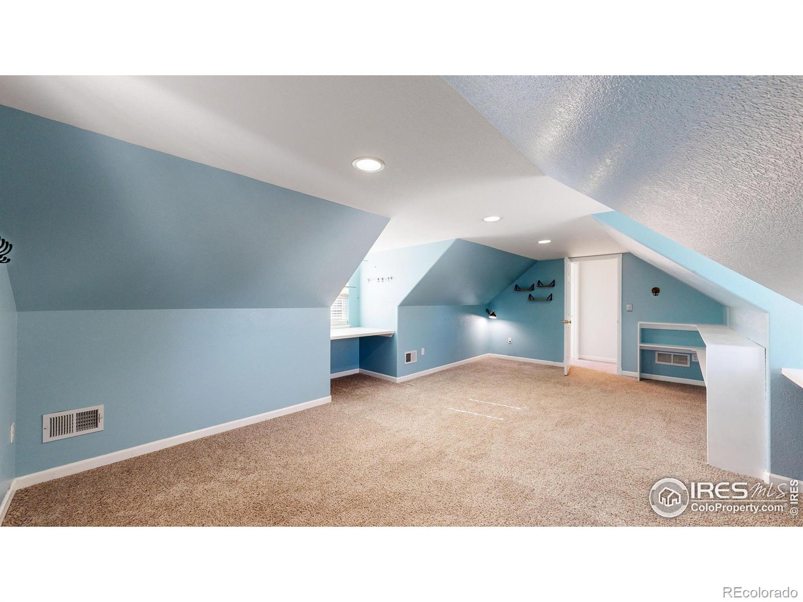 MLS Image #18 for 1425  canal drive,windsor, Colorado