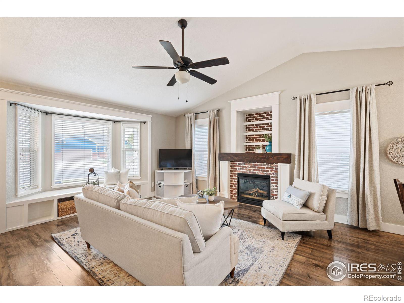 MLS Image #2 for 1119  sandra drive,johnstown, Colorado