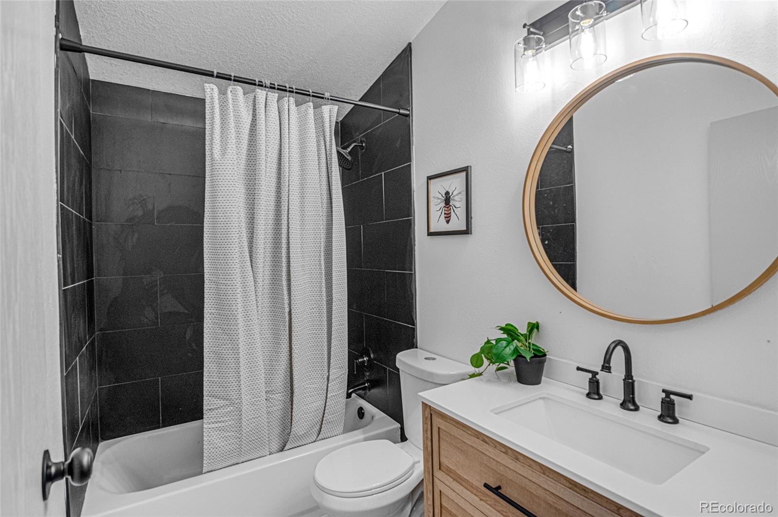 MLS Image #10 for 3619 n york street,denver, Colorado