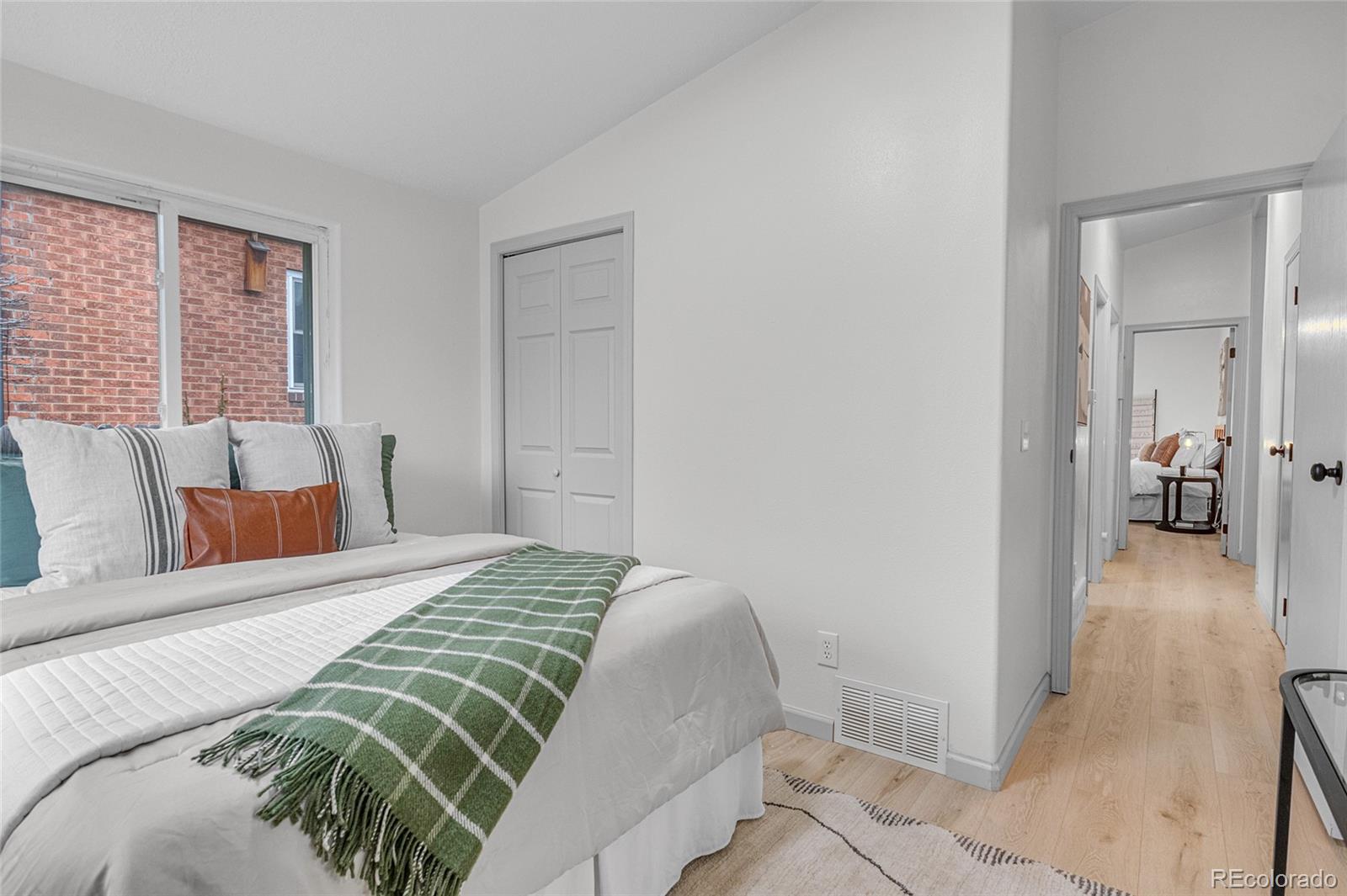 MLS Image #15 for 3619 n york street,denver, Colorado