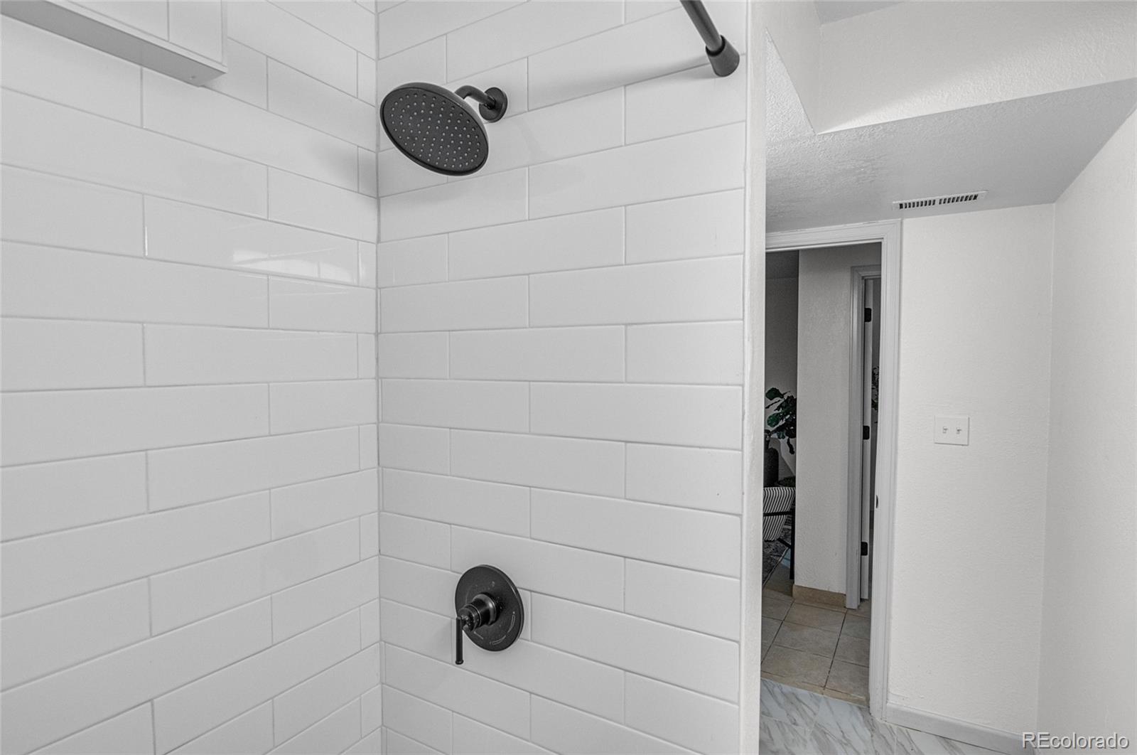 MLS Image #21 for 3619 n york street,denver, Colorado