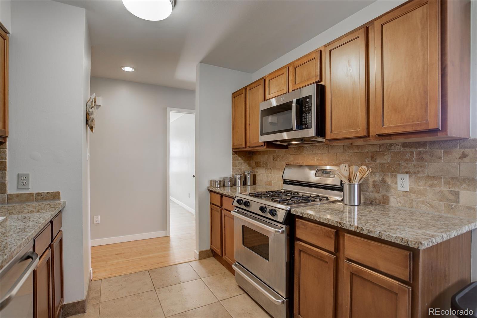 MLS Image #10 for 3550 e asbury avenue,denver, Colorado