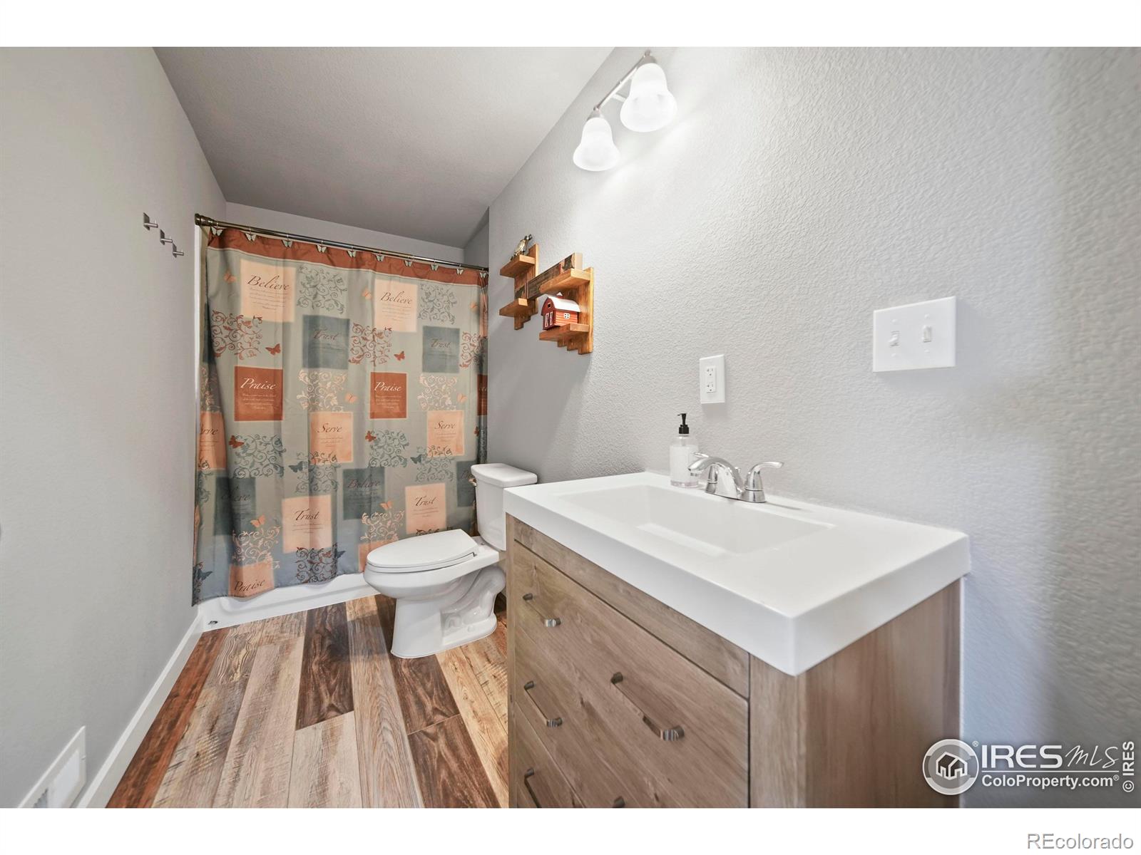 MLS Image #17 for 1108  osprey way,wiggins, Colorado