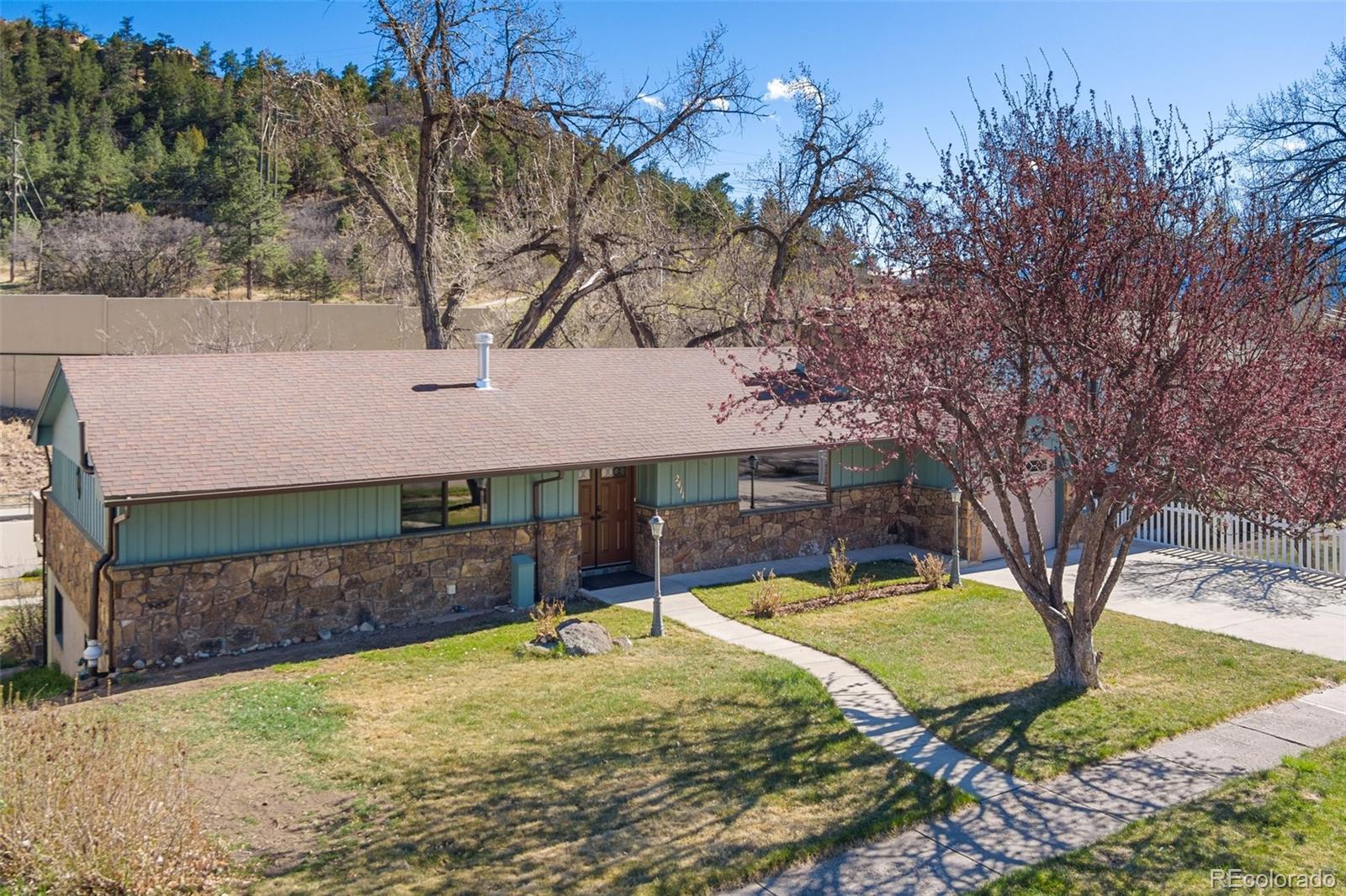 MLS Image #4 for 2411  flintridge drive,colorado springs, Colorado