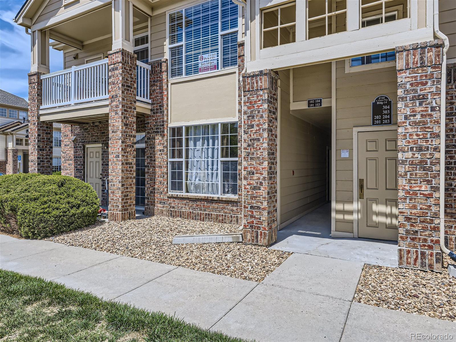 MLS Image #3 for 5755 n genoa way,aurora, Colorado