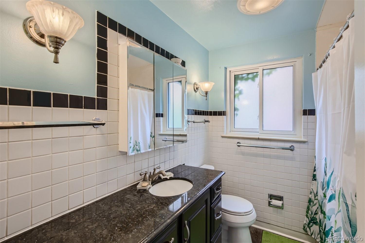 MLS Image #11 for 6801 e severn place,denver, Colorado