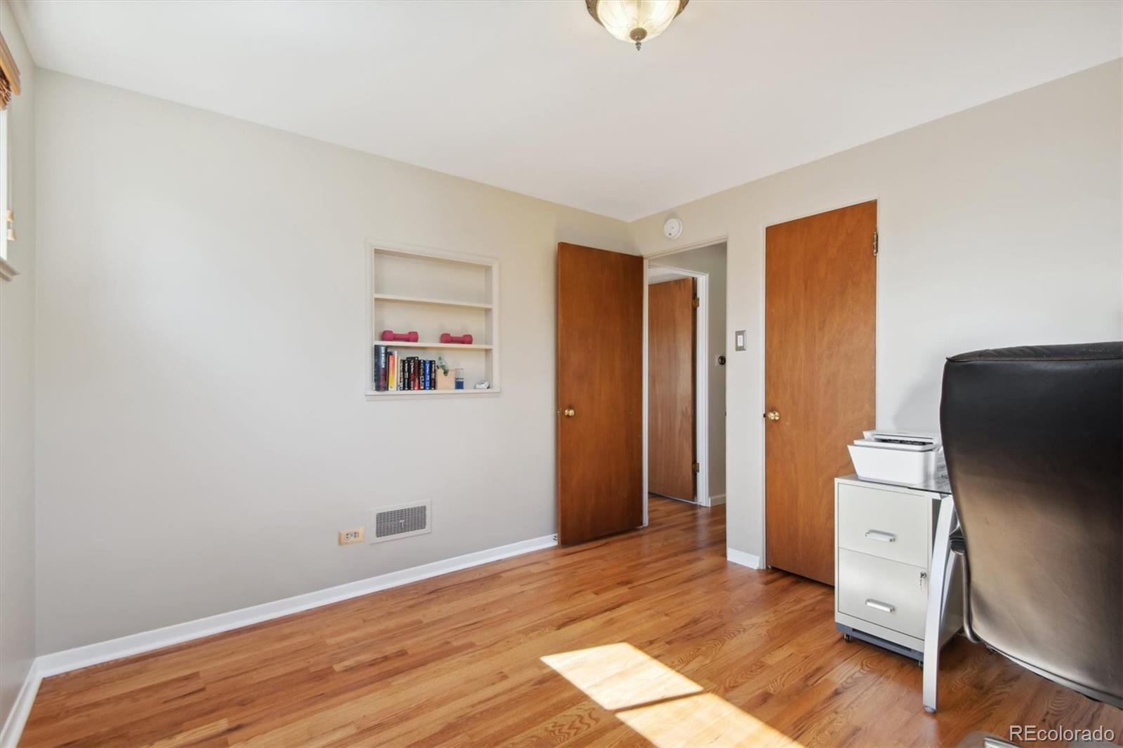 MLS Image #10 for 2325 w ford place,denver, Colorado