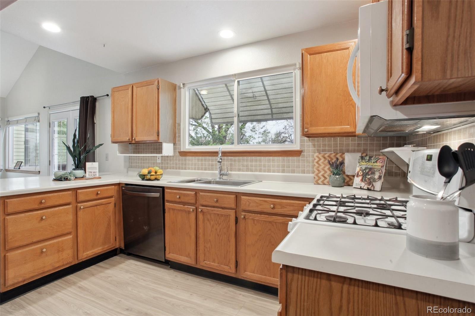 MLS Image #8 for 2430  rim drive,broomfield, Colorado