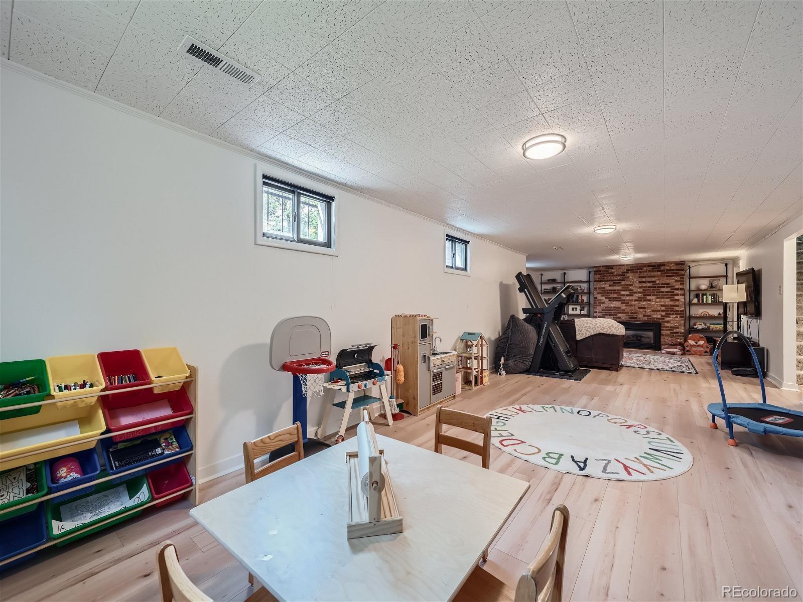 MLS Image #18 for 6723 e vassar avenue,denver, Colorado