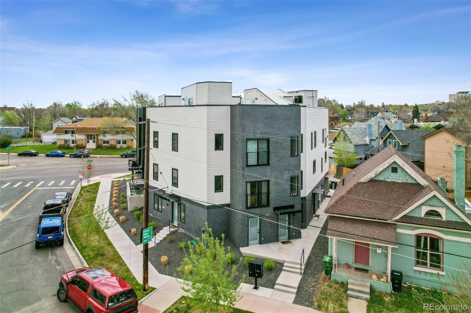 CMA Image for 2870  Tremont Place,Denver, Colorado